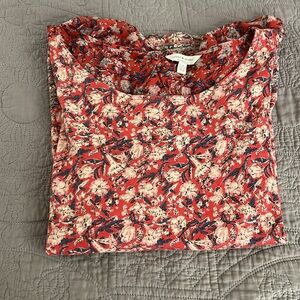 Lucky brand loose fit top size large flower, print.